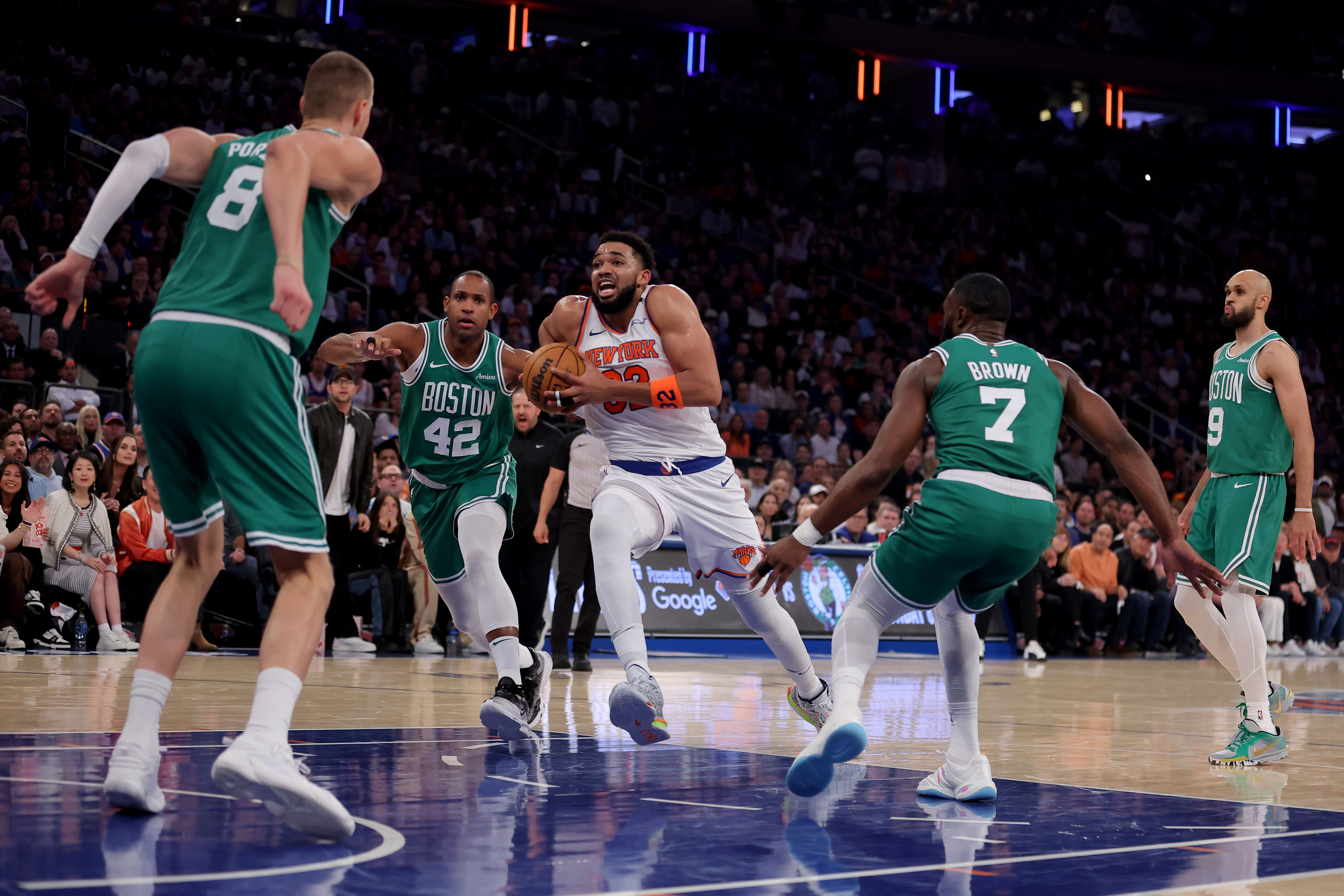 New York Knicks center Karl-Anthony Towns (32) in action against the Boston Celtics. (Credits: IMAGN)